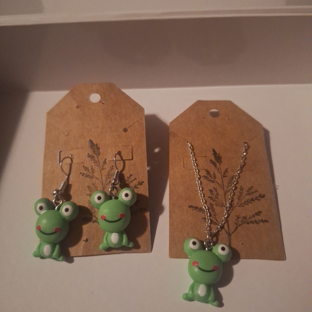 Green Frog Jewelry Set Earrings Necklace